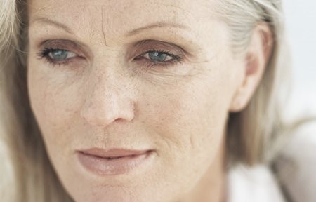 Лицето възрастна жена